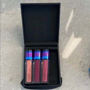 Mac NEVER USED lipgloss set